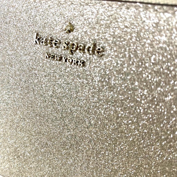 Kate Spade Glitter 🎉HP🎉Silver Zip Wallet NWT - Picture 4 of 12